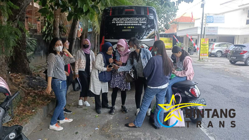 Penumpang Travel Solo Jakarta PP Tol Eksekutif Bintang Trans